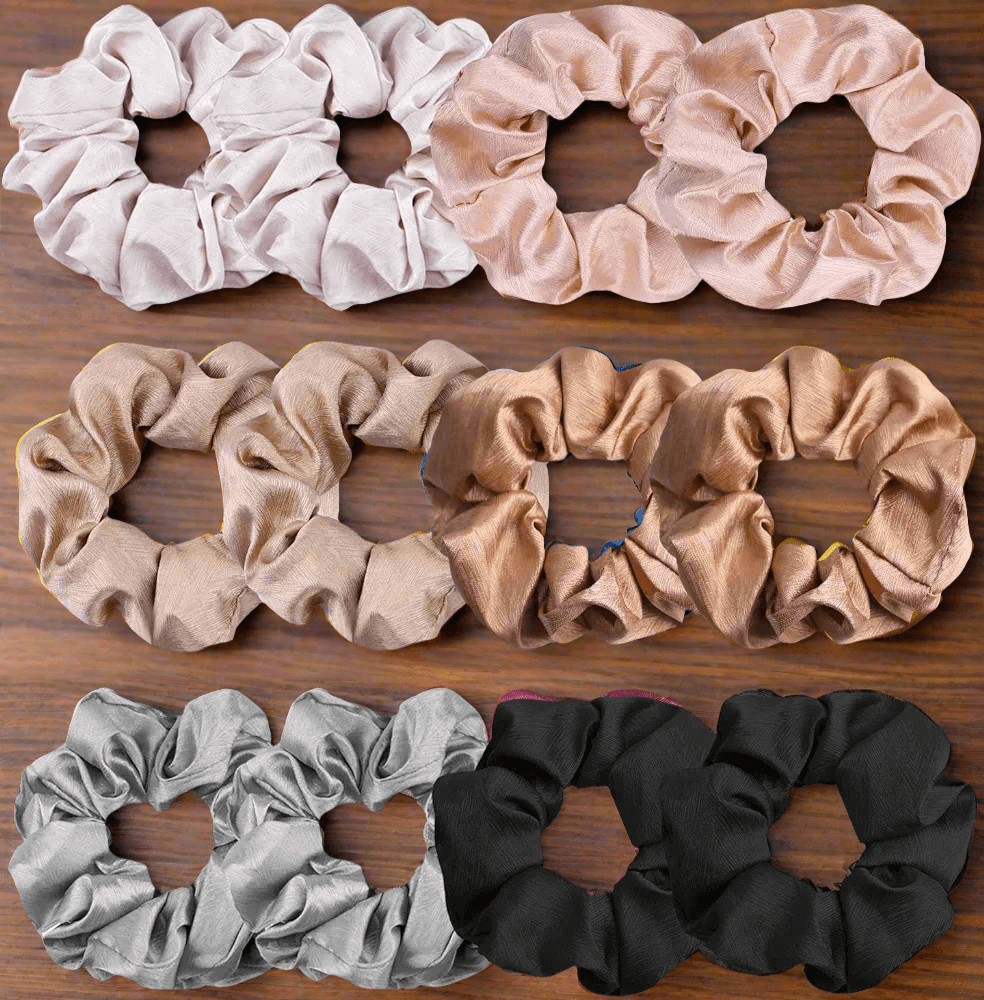 personalisierter Satin Scrunchie Haargummi mit Wunschname oder Initialen I €8.95 I personalisierte Geschenke mit Herz I Meldivina Design I Einzigartiges für dich und deine Liebsten